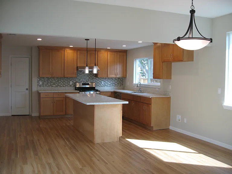 2498 Amaryl Dr — Photo 4
