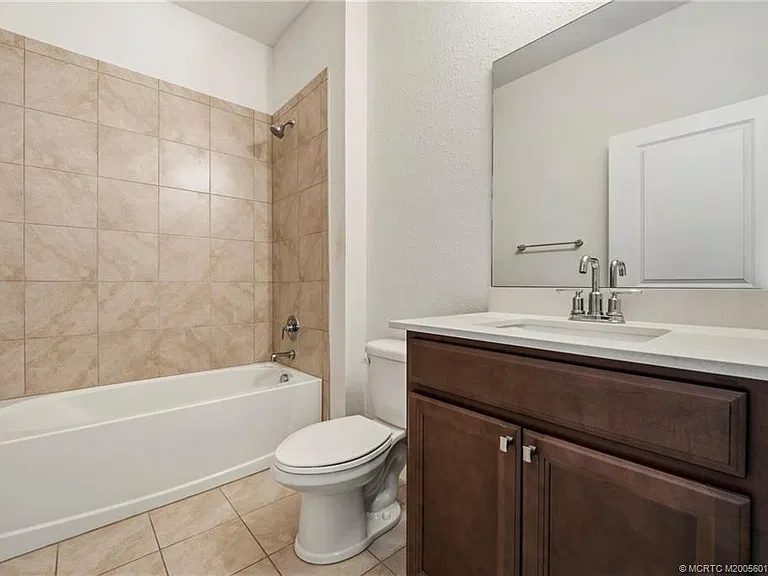7461 SW Harbor Cove Dr — Photo 13