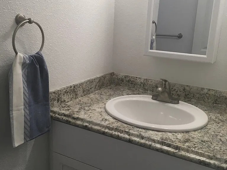 420 Oakhurst Dr — Photo 12