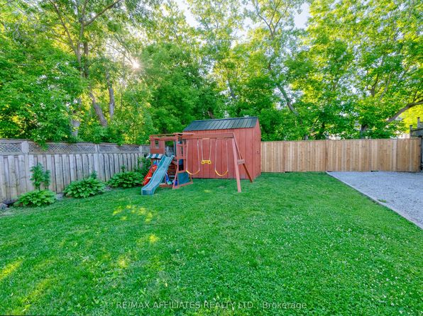 138 Henry St E, Prescott, ON K0E 1T0