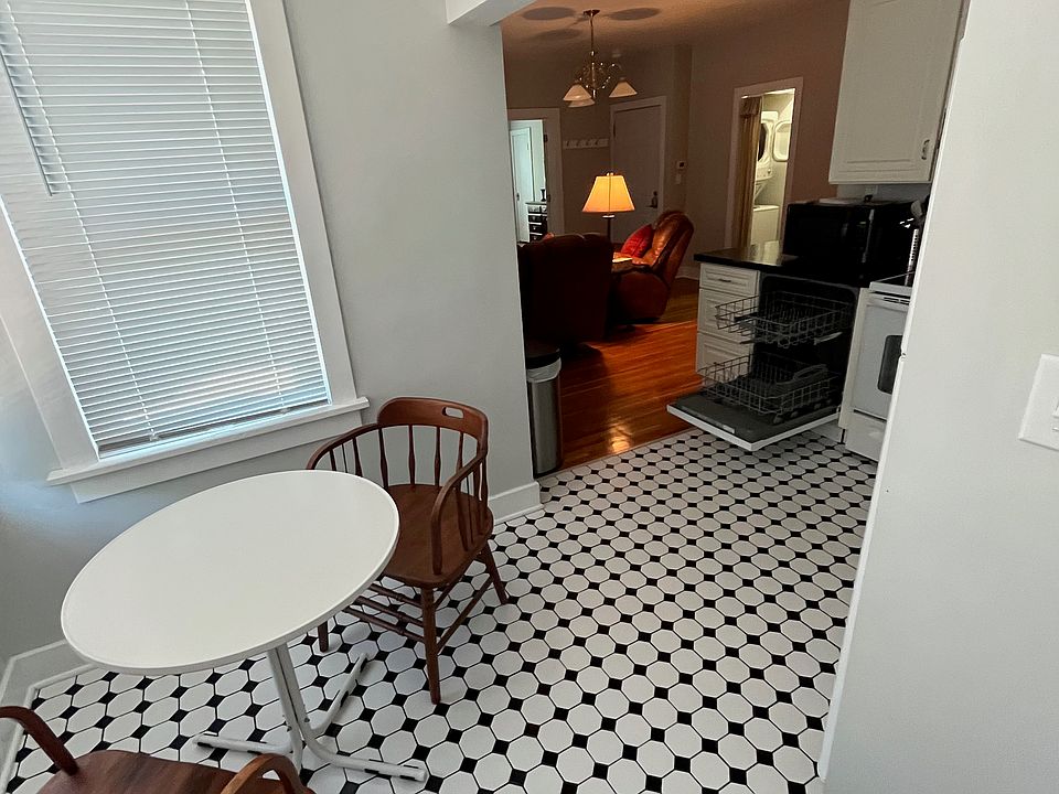 1st image of 2728 Lafayette St #1/2