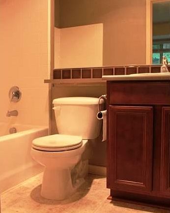 Full Bathroom off Master bedroom 1