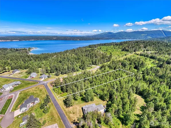 9999 Christopher Lane, Sequim, WA 98382