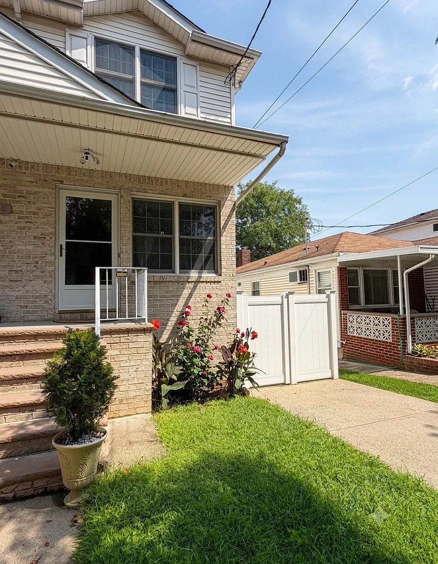 3 bed, 1700 sqft, $2,800 — Photo 1