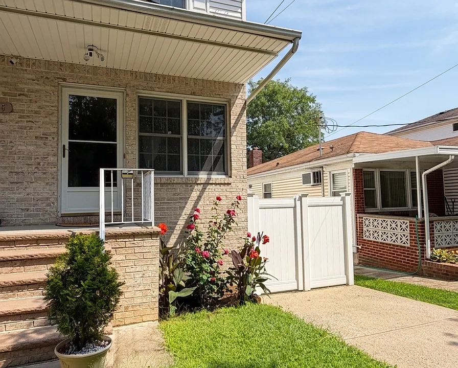 117 Lindbergh Ave