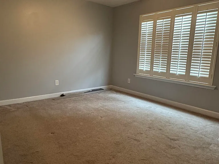 113 Vancouver Rd — Photo 8