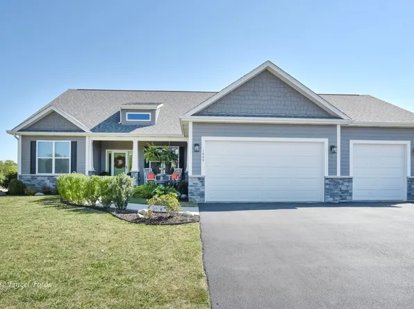 1000 Joel Ln, Genoa, IL 60135