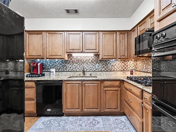 4th image of 1409 Kent Ave