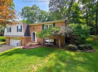 87 Misty Ln, Point Pleasant, WV 25550