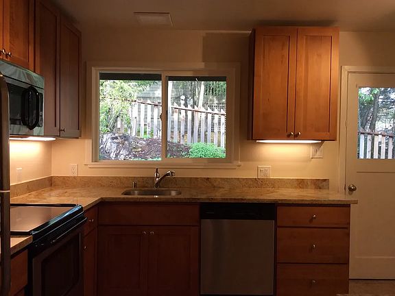 2nd image of 10 Ash Ave APT A