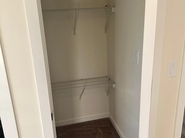 1039 S Henderson St — Photo 10