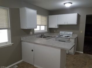 2136 Hempstead Rd, Auburn Hills, MI 48326