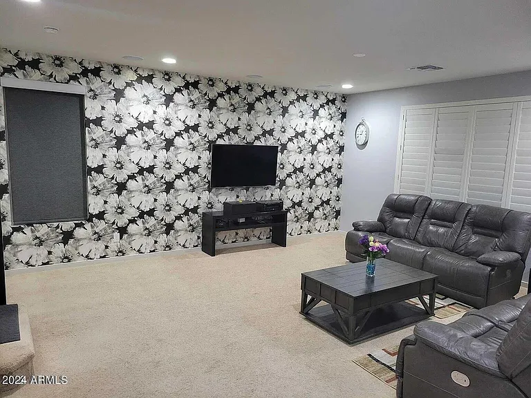 22047 N 28th Pl — Photo 5