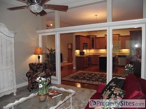 5th image of 2546 Maple Branch Ln