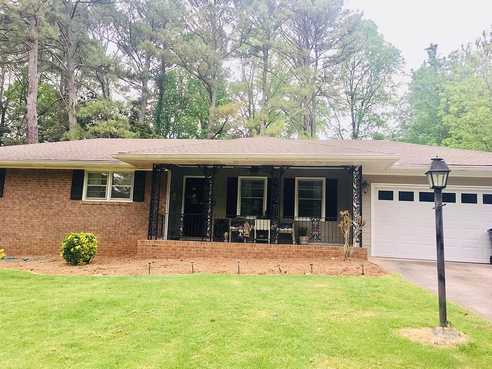3127 Meadow Lark Dr