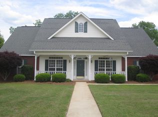 180 Wavertree Dr, Warner Robins, GA 31088