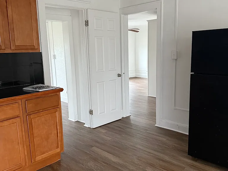 919 N Grandview Ave #3 — Photo 4