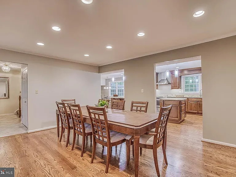 594 Pinedale Dr — Photo 20
