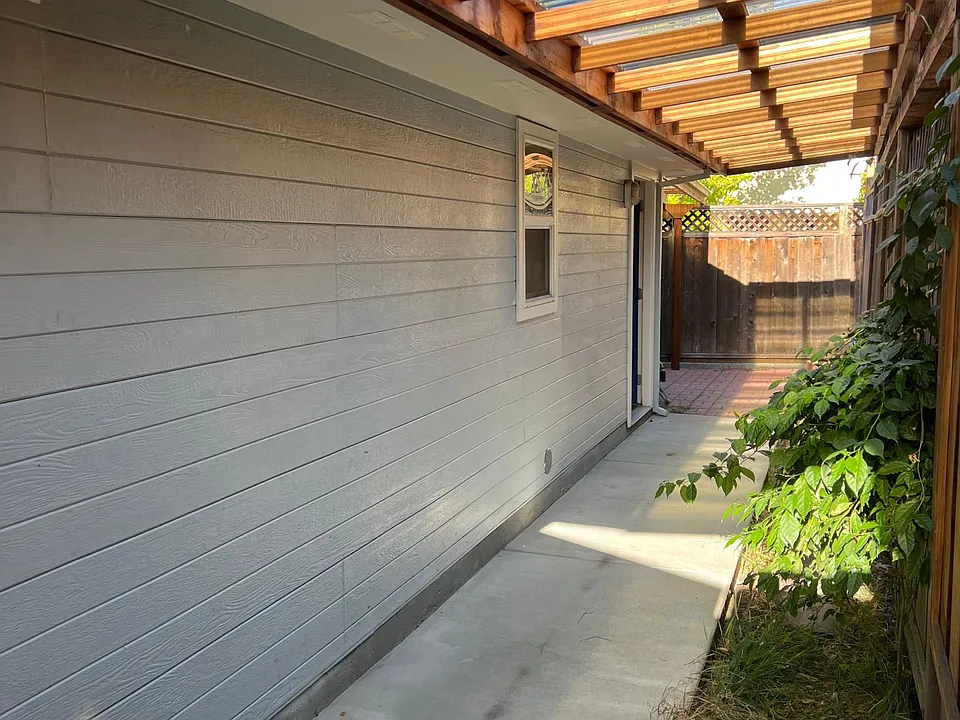 Path to front door