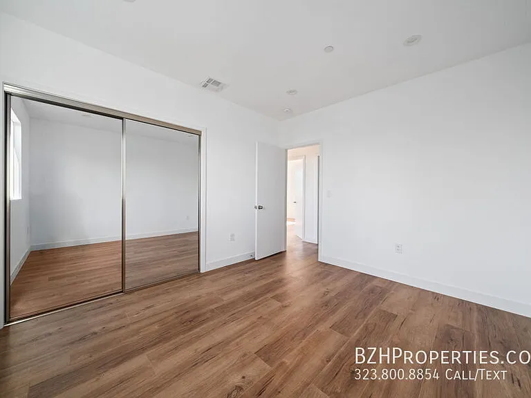 6338 Beck Ave #1/2 — Photo 13