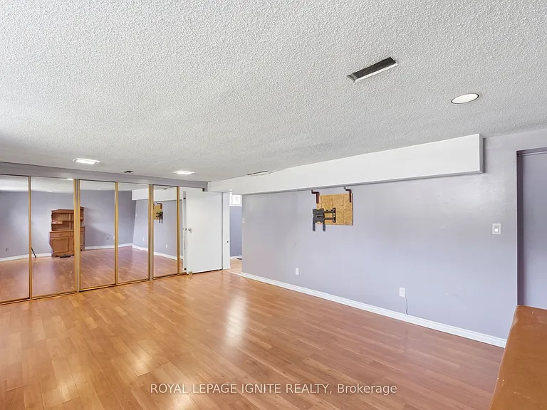 18 Gloaming Dr #BASEMENT — Photo 10