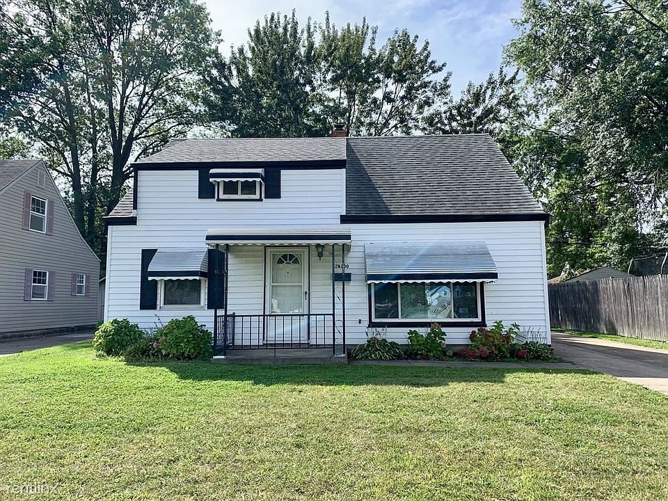 1st image of 26200 Drakefield Ave