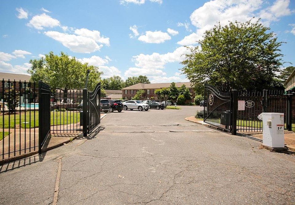 1st image of 1205 Bristol Dr APT 14
