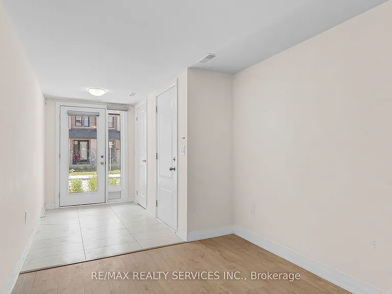 585 Colborne St E #804 — Photo 3