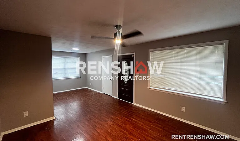 2310 Theda Ave — Photo 4