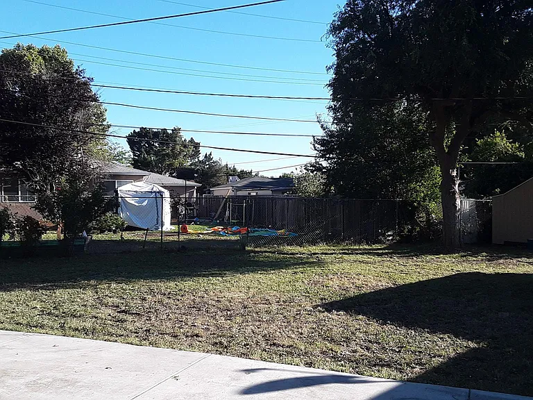123 Jill Ln — Photo 2