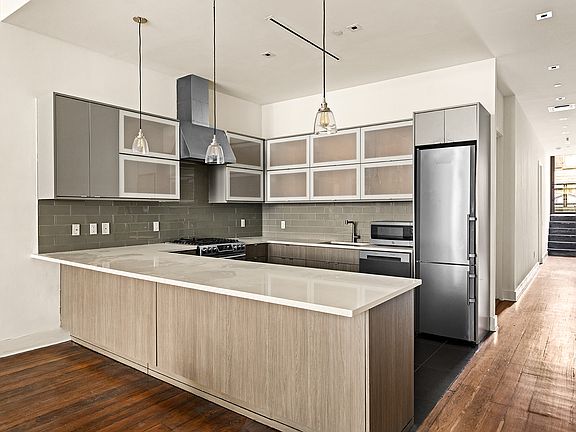 4th image of 577 Broadway APT 3