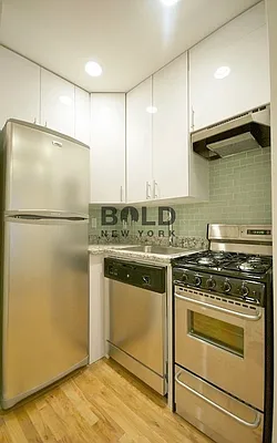 Rented by Bold New York | media 18