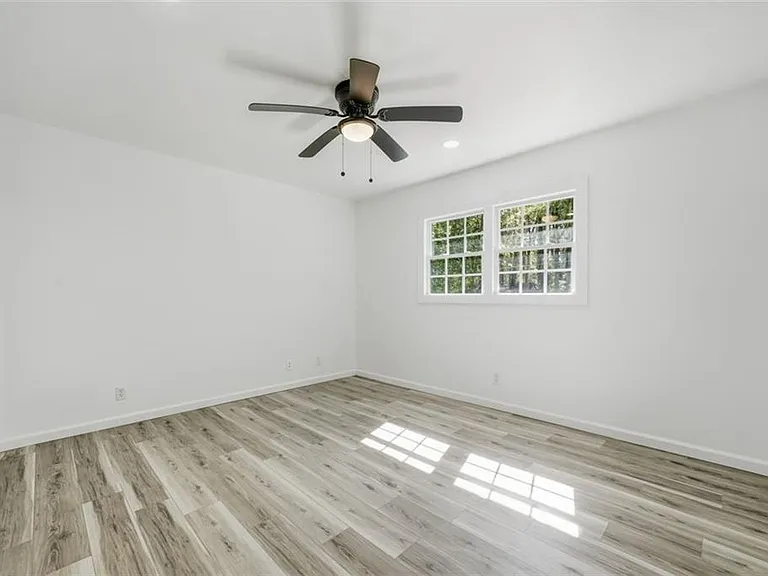 3920 Wedgefield Cir — Photo 7