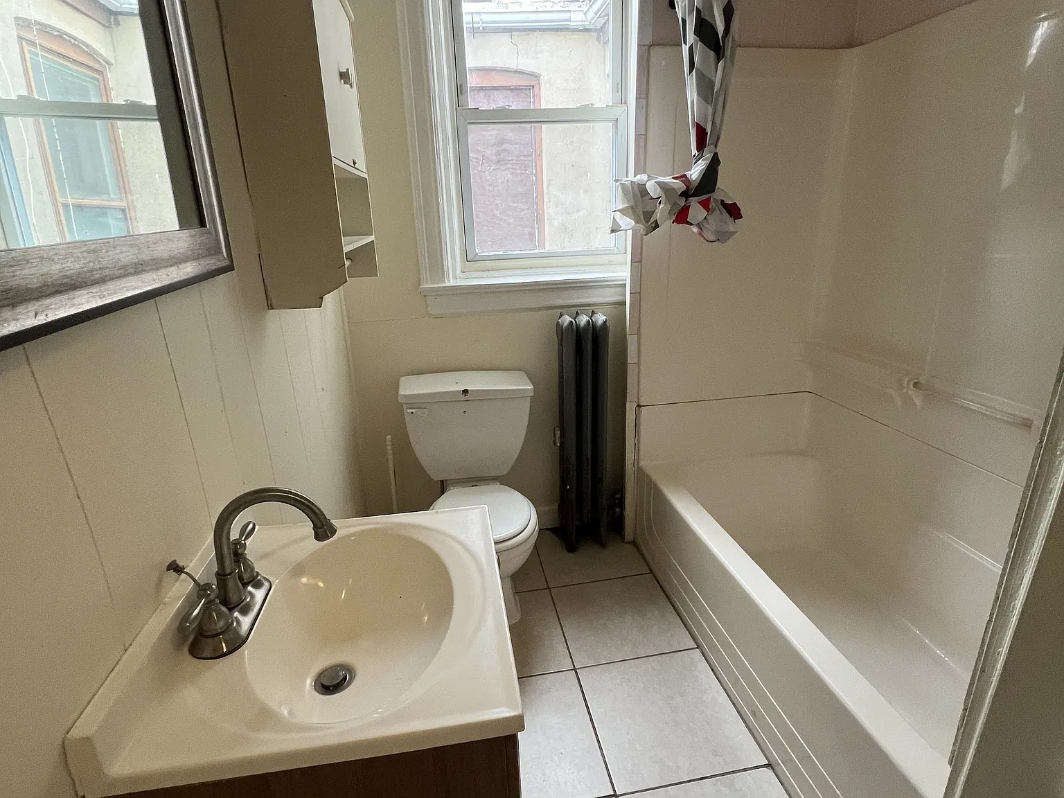 12 Montgomery Place - 2 — Photo 3
