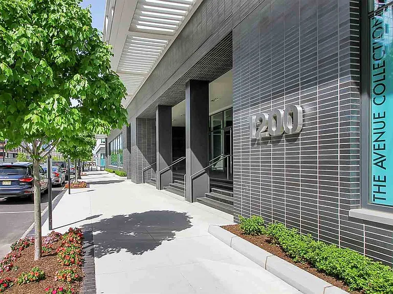 1200 Avenue At Port Imperial #417 — Photo 23