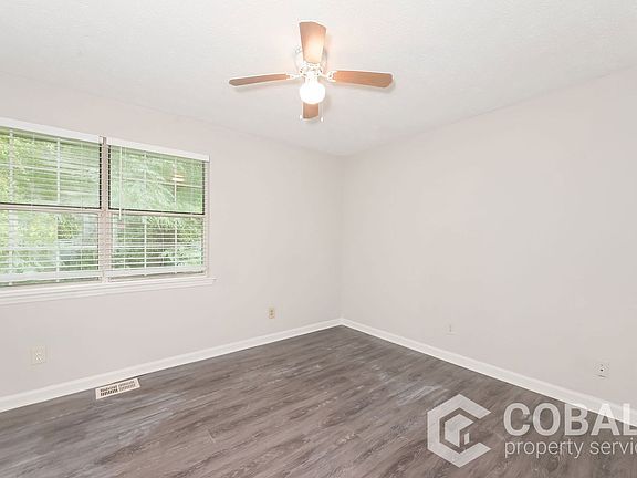 5th image of 416 Creekview Ct