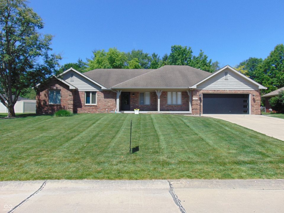 1st image of 1440 Paris Dr