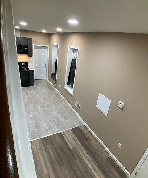 758 N Dekalb St — Photo 32