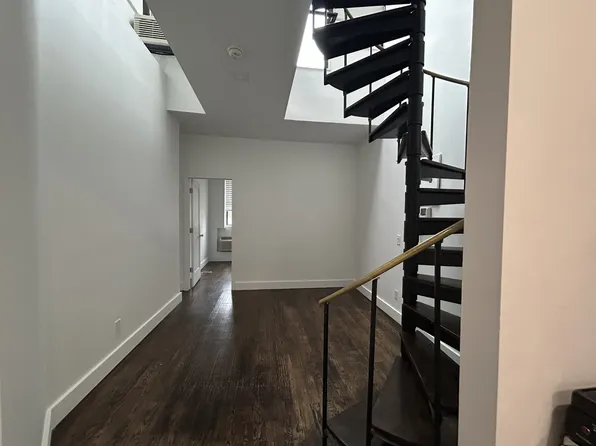 577 2nd Avenue image 3 of 10