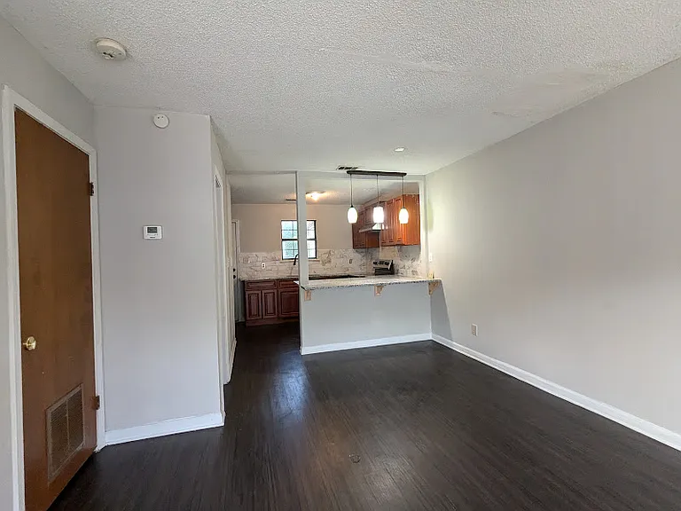 3728 Oakwood Hills Dr #B — Photo 4