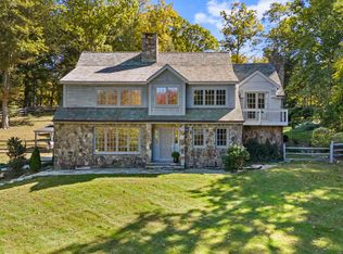 15-19 Harvest Ln, Weston, CT