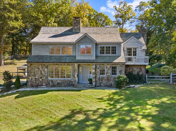 15+19 Harvest Lane, Weston, CT 06883