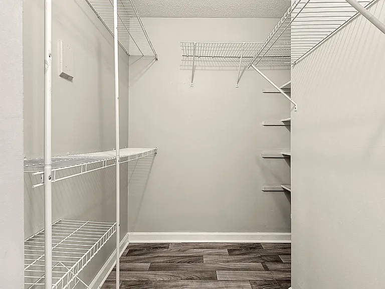 218 Mill Creek Pl — Photo 15