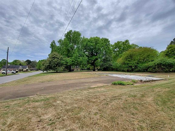 5th image of 2675 La Latta Ln