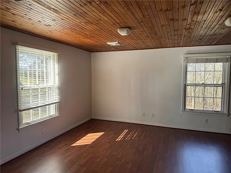 411 Water Works Rd — Photo 33