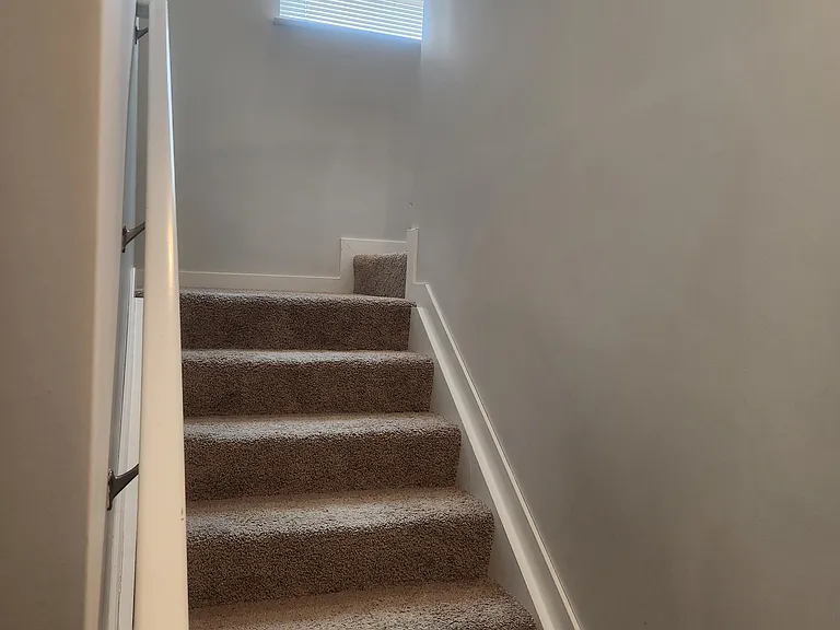 225 Sterndale Dr — Photo 28