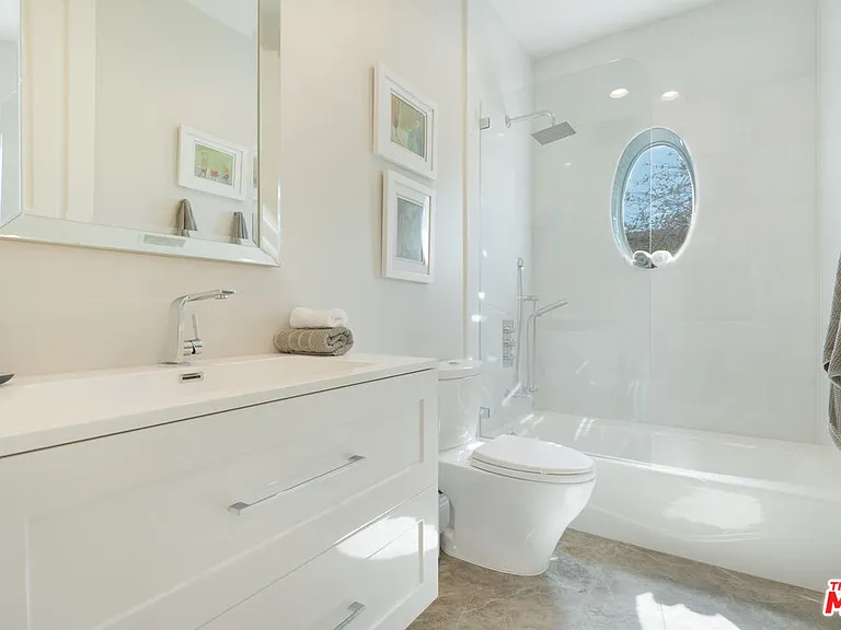 202 N Crescent Dr #1 — Photo 18