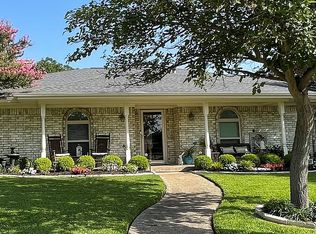 2743 N Cypress Cir, Plano, TX 75075