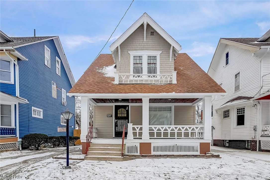 3267 W 100th St photo 1