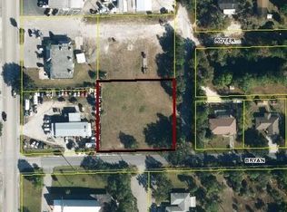 S Lee St, Labelle, FL 33935
